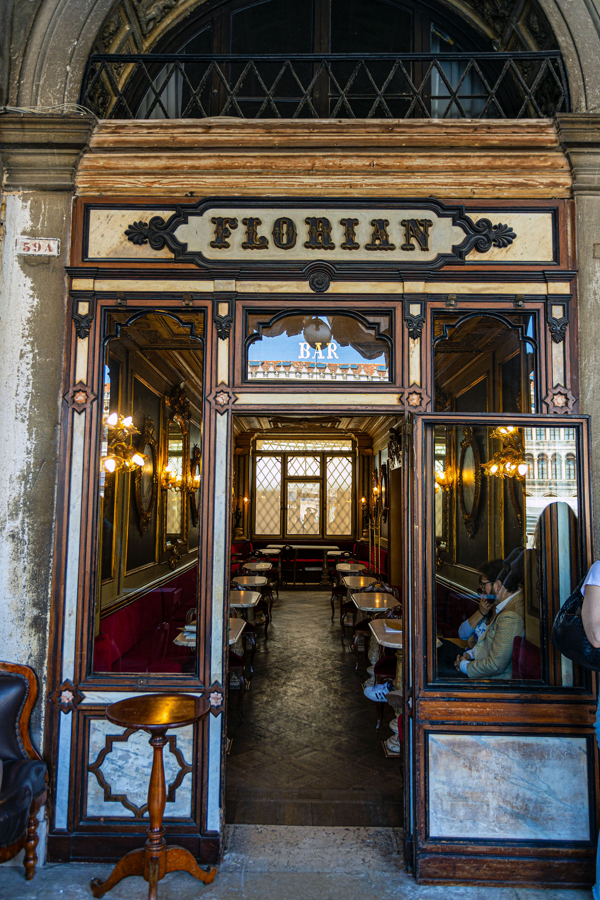 Venedig - Café Florian, das älteste Kaffeehaus Europas, hier begann die Kaffekultur Italiens und dem Rest der Welt
